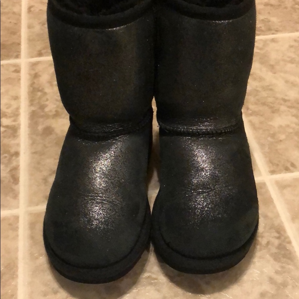 Black shimmer ugg boots